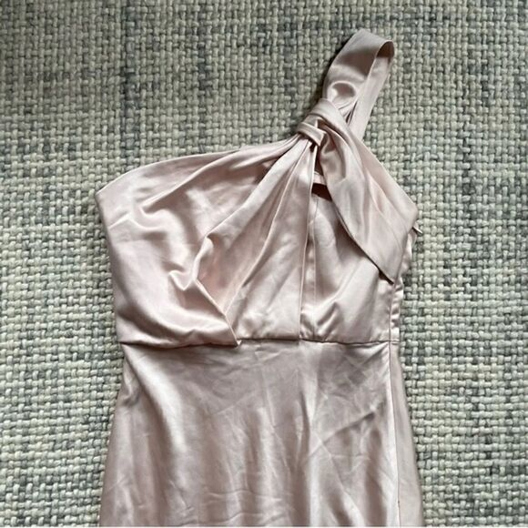 SIGNIFICANT OTHER NWT Macy Draped One Shoulder Satin Dress in Blush Pink SIZE 4 - Picture 6 of 10